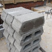 Tandem de polystyrène et béton: quelles technologies diront un mot de poids dans la construction?