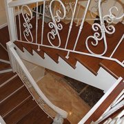 Revêtement d'escaliers métalliques ou décoration de la maison