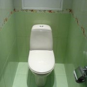 Finition des toilettes avec des panneaux en PVC: avantages et installation