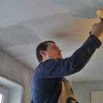 Comment plâtrer le plafond: faites-le vous-même